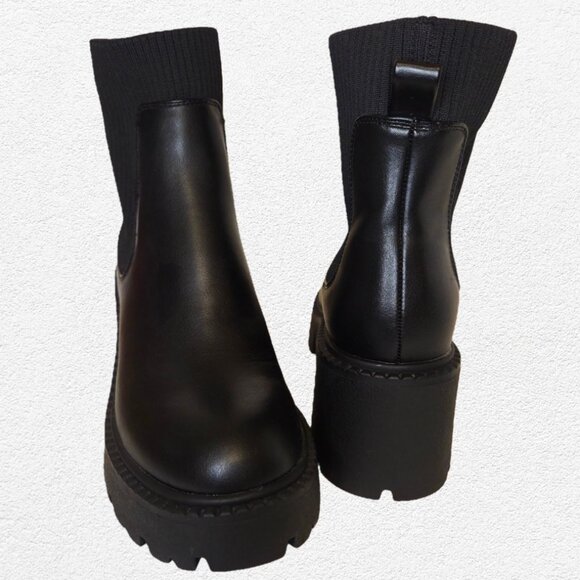 NWOT Madden Girl Women’s Black Thrash Pull On Chelsea Boots - 7.5 - Picture 2 of 12